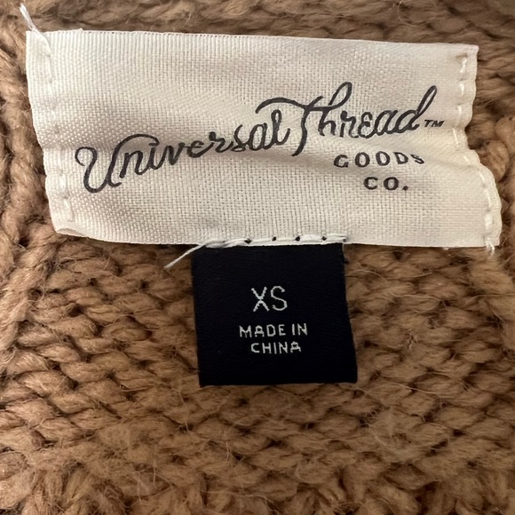 Universal Thread Sweater - Picture 6 of 6
